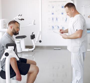 الطب الطبيعي والتأهيل